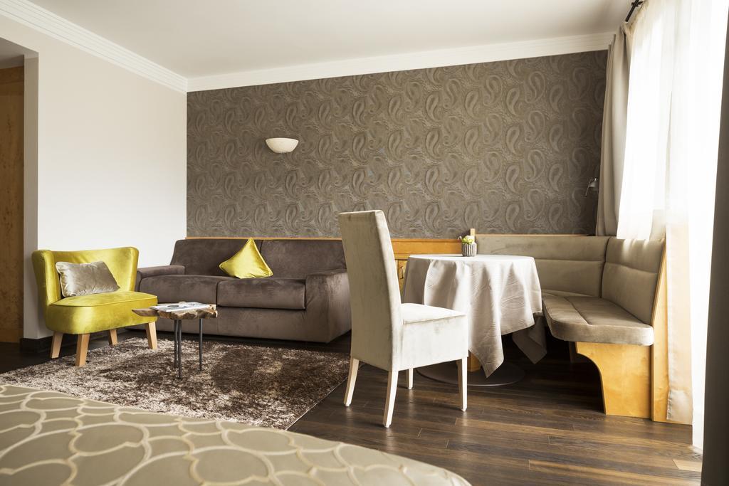 Hotel Burggraeflerhof Merano Esterno foto